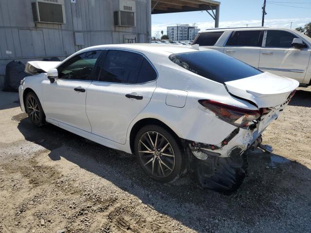 4T1T11AK8PU808255 - 2023 TOYOTA CAMRY SE NIGHT SHADE WHITE photo 2