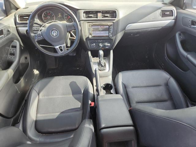 3VWDX7AJXDM410625 - 2013 VOLKSWAGEN JETTA SE Argent photo 8