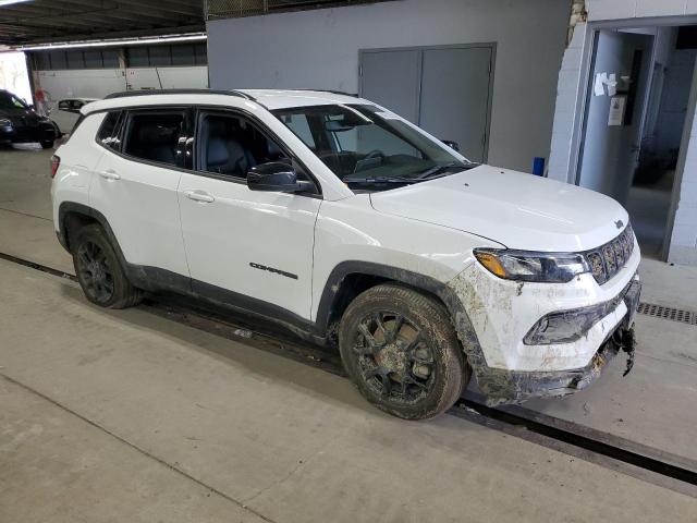 3C4NJDBN4ST561679 - 2025 JEEP COMPASS LATITUDE WHITE photo 4