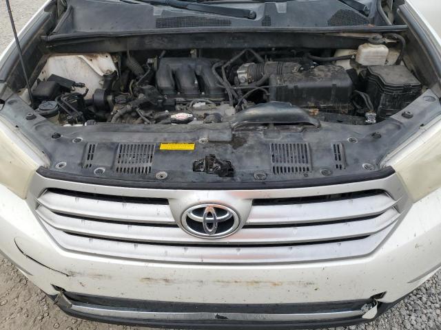 5TDZK3EHXDS122126 - 2013 TOYOTA HIGHLANDER BASE Beyaz fotoğraf 12