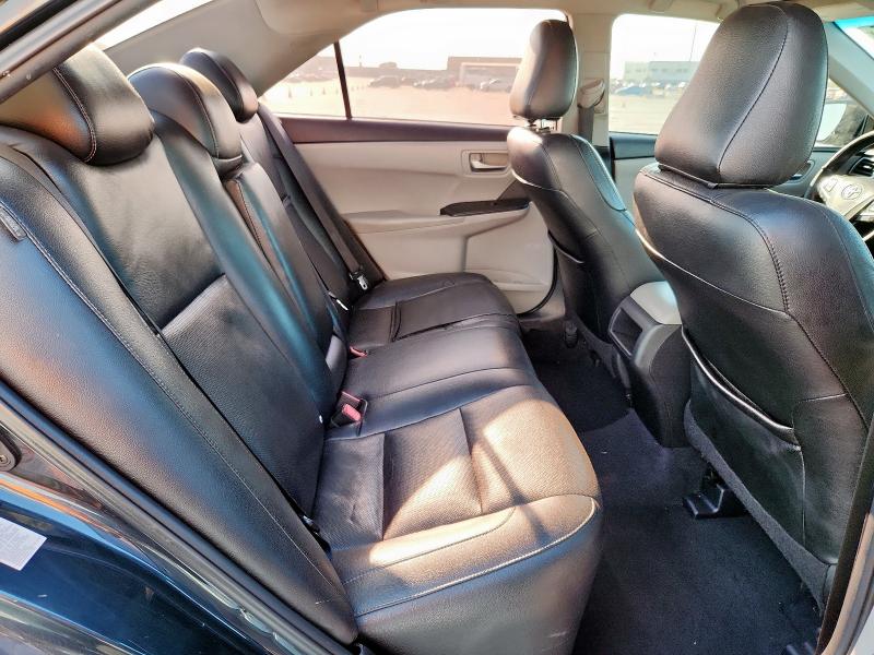 4T1BF1FK6FU074767 - 2015 TOYOTA CAMRY SE LE Սև լուսանկար 10