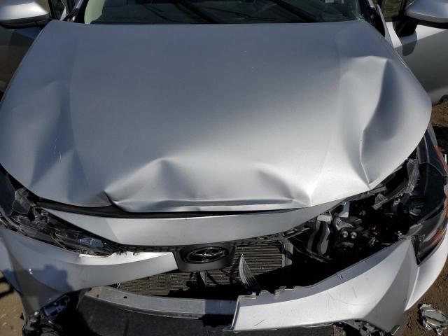 JTDEPMAE4NJ215708 - 2022 TOYOTA COROLLA LE Gümüş fotoğraf 11