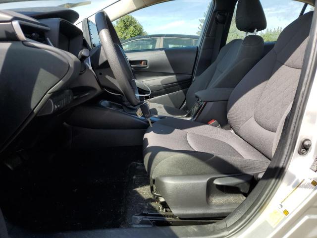 JTDEPMAE4NJ215708 - 2022 TOYOTA COROLLA LE Gümüş fotoğraf 7