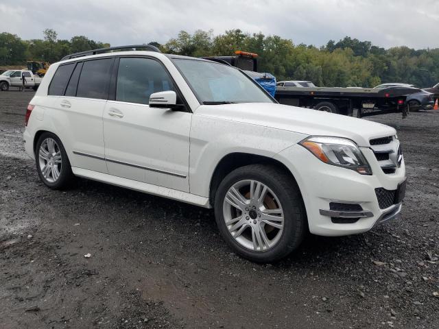 WDCGG8JB5FG407069 - 2015 MERCEDES-BENZ GLK 350 4MATIC WHITE photo 4