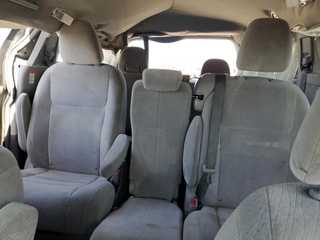 5TDKK3DC1FS575965 - 2015 TOYOTA SIENNA LE SILVER photo 10