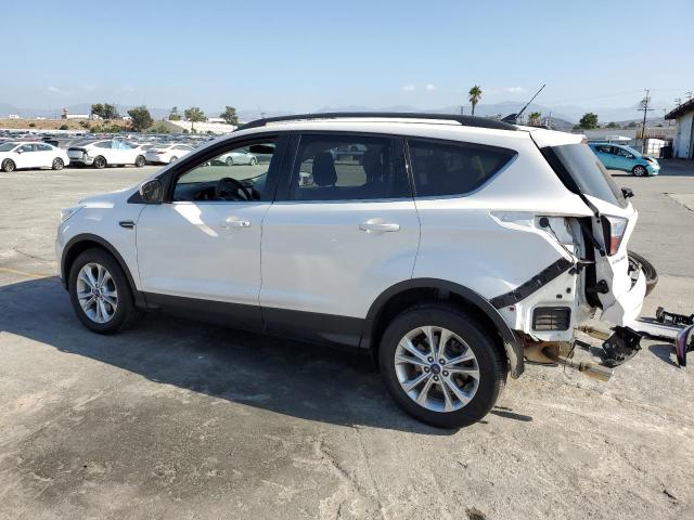 1FMCU9GDXJUB59001 - 2018 FORD ESCAPE SE WHITE photo 2