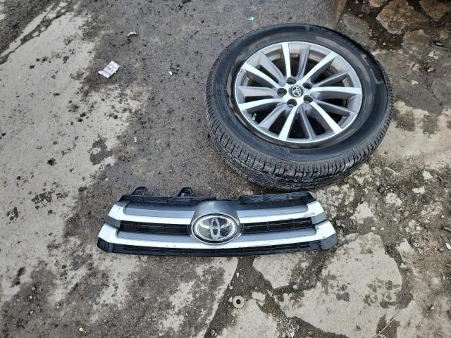 5TDJZRFH9HS434342 - 2017 TOYOTA HIGHLANDER SE GRAY photo 13