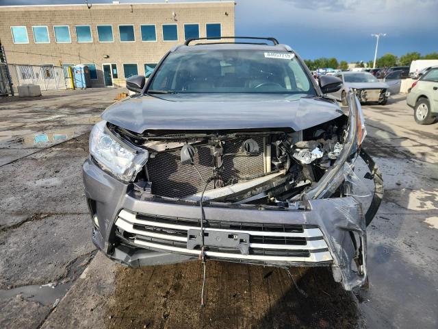 5TDJZRFH9HS434342 - 2017 TOYOTA HIGHLANDER SE GRAY photo 5