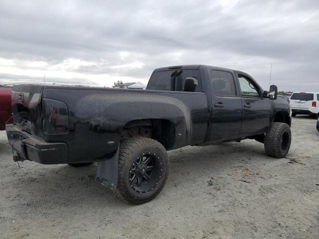 1GCJK33648F159273 - 2008 CHEVROLET SILVERADO K3500 BLACK photo 3