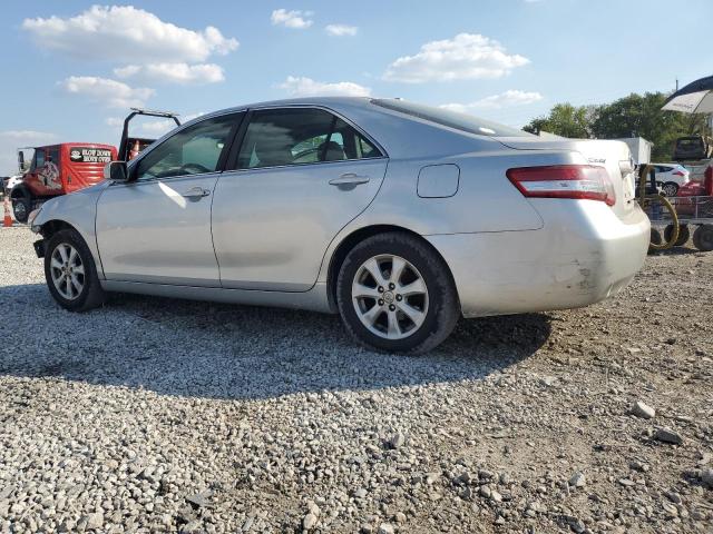4T4BF3EK4BR126748 - 2011 TOYOTA CAMRY BASE GRAY photo 2