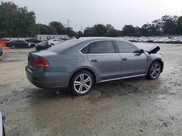 1VWBV7A33FC011820 - 2015 VOLKSWAGEN PASSAT SE GRAY photo 3