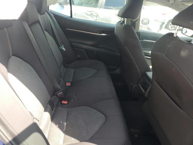 4T1B31HKXJU500068 - 2018 TOYOTA CAMRY LE 蓝色 照片 10