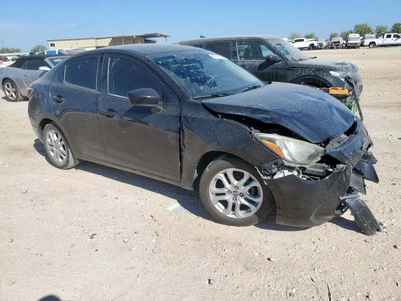 3MYDLBZV6GY128019 - 2016 TOYOTA SCION IA BLACK photo 4