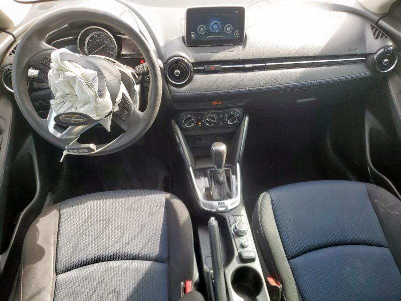 3MYDLBZV6GY128019 - 2016 TOYOTA SCION IA BLACK photo 8