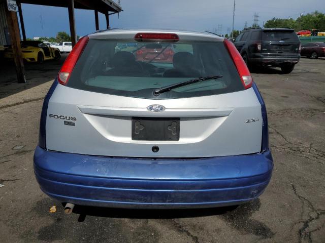 3FAFP37393R188051 - 2003 FORD FOCUS ZX5 BLUE photo 12