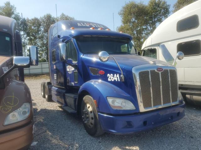 2015 PETERBILT TRACTOR 587, null