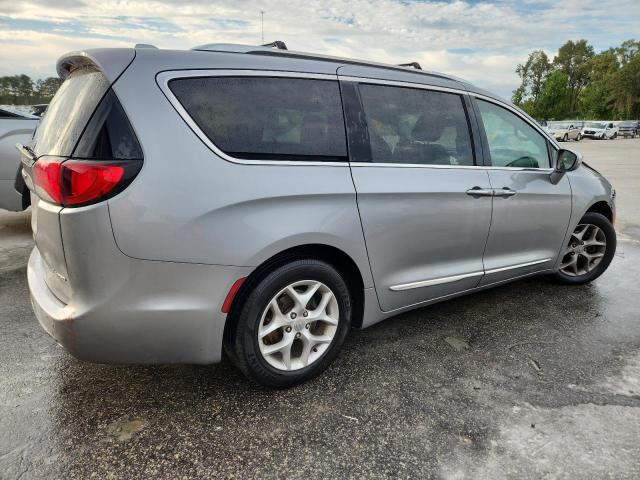 2C4RC1GG9LR285430 - 2020 CHRYSLER PACIFICA LIMITED SILVER photo 3