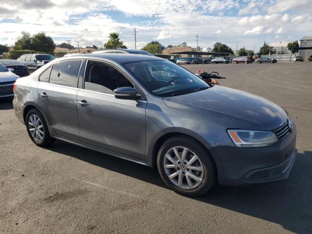 3VWD17AJXEM352454 - 2014 VOLKSWAGEN JETTA SE GRAY photo 4