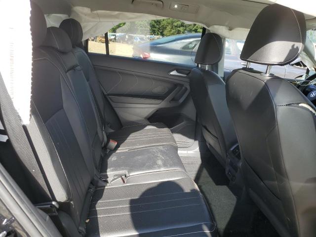 3VV2B7AX4NM038358 - 2022 VOLKSWAGEN TIGUAN SE შავი ფოტო 11