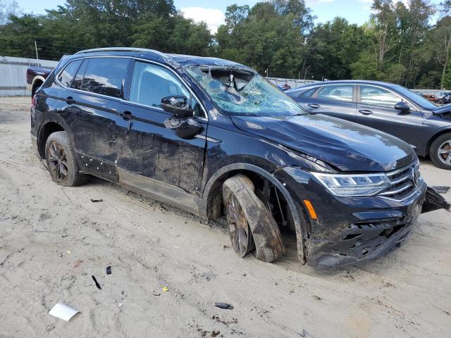 3VV2B7AX4NM038358 - 2022 VOLKSWAGEN TIGUAN SE შავი ფოტო 4