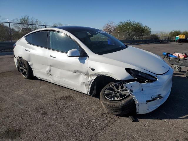 7SAYGDED7RF168768 - 2024 TESLA MODEL Y WHITE photo 4