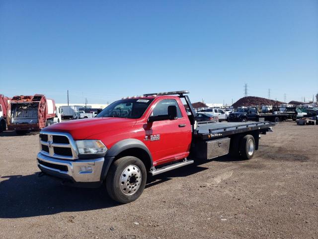 3C7WRMDL9JG207319 - 2018 RAM 5500 Красный фото 2