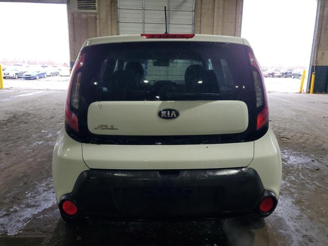KNDJP3A58F7118938 - 2015 KIA SOUL + WHITE photo 6