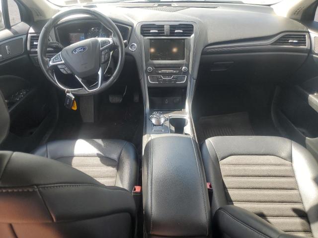 3FA6P0H99JR220253 - 2018 FORD FUSION SE BLACK photo 8