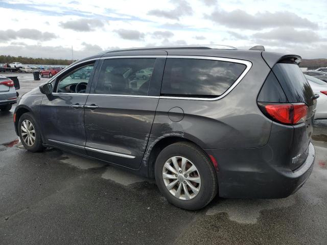 2C4RC1BG4KR733255 - 2019 CHRYSLER PACIFICA TOURING L GRAY photo 2
