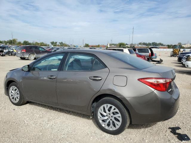 2T1BURHE4HC823369 - 2017 TOYOTA COROLLA L GRAY photo 2