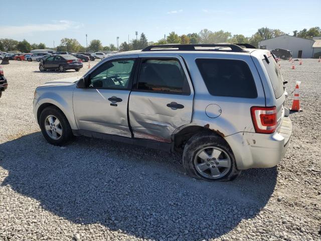 1FMCU9D73CKC10402 - 2012 FORD ESCAPE XLT SILVER photo 2