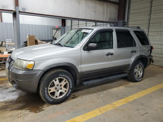 2005 FORD ESCAPE XLT, 