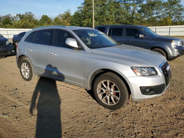 WA1LKAFP5AA072884 - 2010 AUDI Q5 PREMIUM PLUS SILVER photo 4