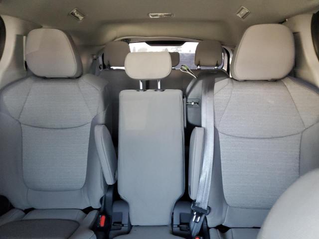 5TDKRKEC6PS168715 - 2023 TOYOTA SIENNA LE 灰色 照片 10
