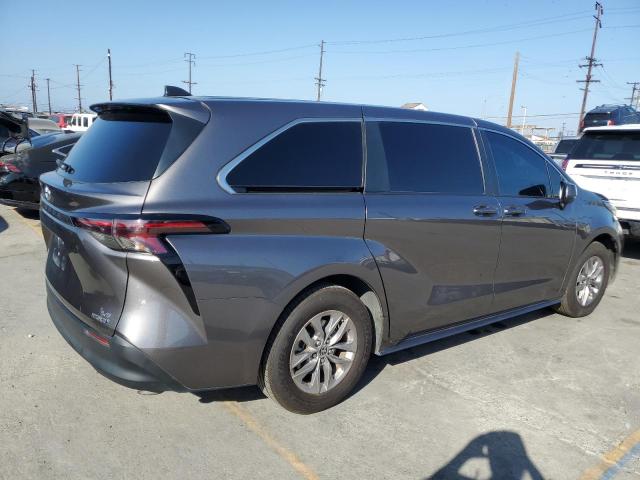 5TDKRKEC6PS168715 - 2023 TOYOTA SIENNA LE 灰色 照片 3