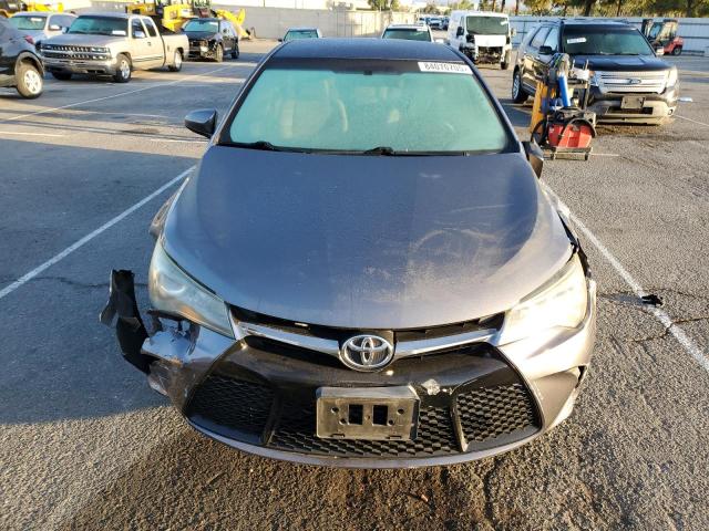 4T1BF1FK8GU133495 - 2016 TOYOTA CAMRY LE CHARCOAL photo 5
