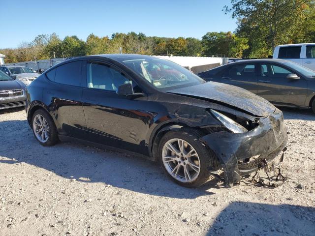 5YJYGDEE4MF293659 - 2021 TESLA MODEL Y BLACK photo 4