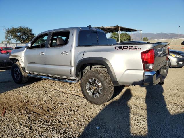 3TMAZ5CN9HM050094 - 2017 TOYOTA TACOMA DOUBLE CAB Grau Foto 2