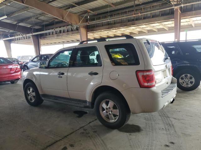 1FMCU0DGXCKC67899 - 2012 FORD ESCAPE XLT 白色 照片 2
