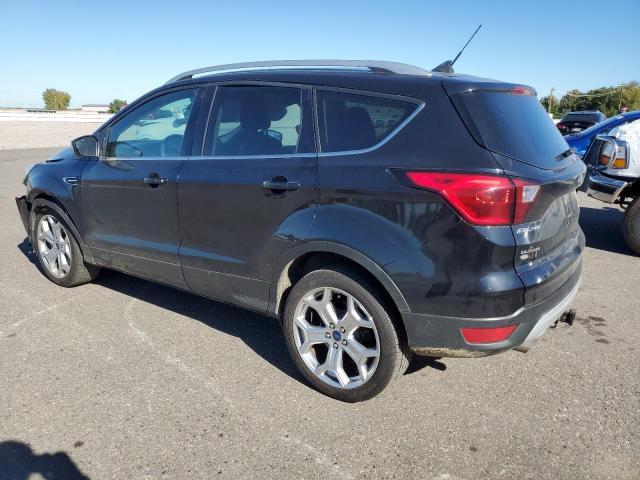 1FMCU9J99KUA63558 - 2019 FORD ESCAPE TITANIUM Қара фото 2