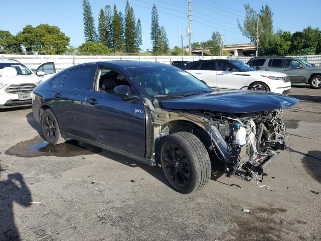 1HGCY1F42SA026362 - 2025 HONDA ACCORD SE BLUE photo 4