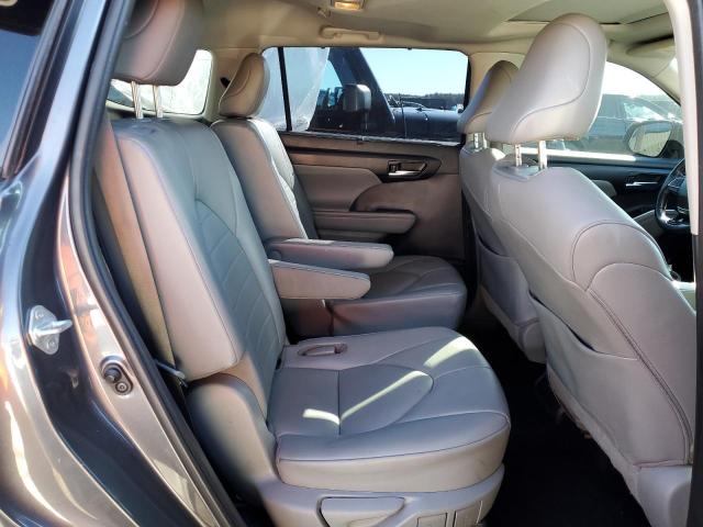 5TDGZRAH9MS038925 - 2021 TOYOTA HIGHLANDER XLE GRAY photo 11