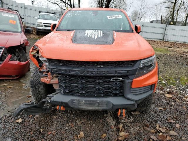 1GCGTEEN5M1142481 - 2021 CHEVROLET COLORADO ZR2 ORANGE photo 5