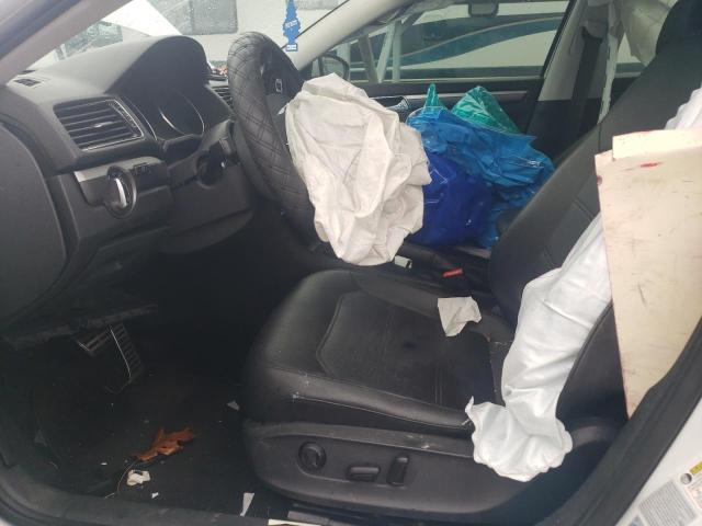 1VWDT7A31HC064212 - 2017 VOLKSWAGEN PASSAT R-LINE თეთრი ფოტო 7