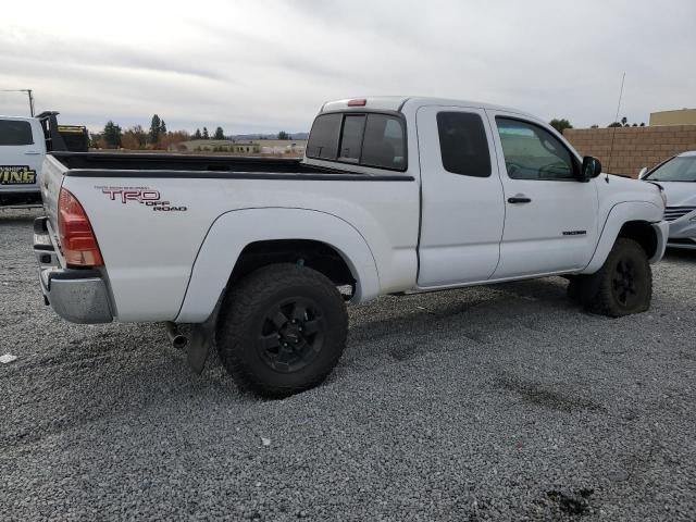 5TETU62N35Z037564 - 2005 TOYOTA TACOMA PRERUNNER ACCESS CAB WHITE photo 3