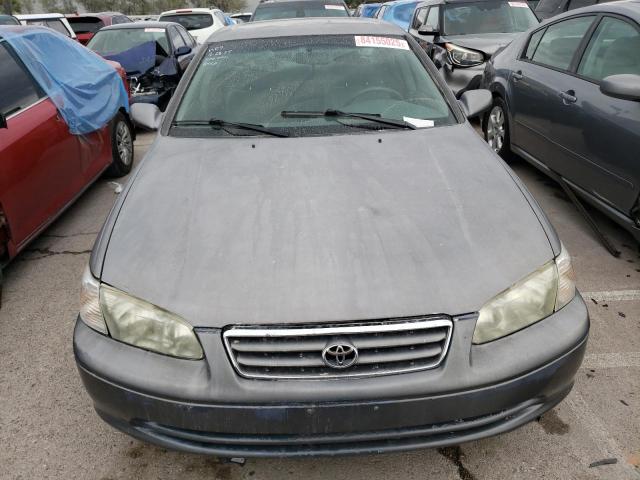 4T1BF28K01U966637 - 2001 TOYOTA CAMRY LE 灰色 照片 5