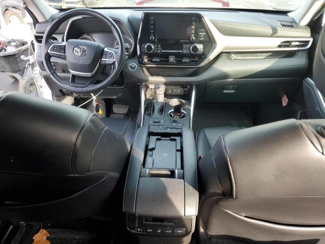 5TDGZRBH8NS572708 - 2022 TOYOTA HIGHLANDER XLE GRAY photo 8