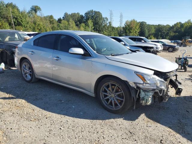 1N4AA5AP8BC829917 - 2011 NISSAN MAXIMA S 银色 照片 4