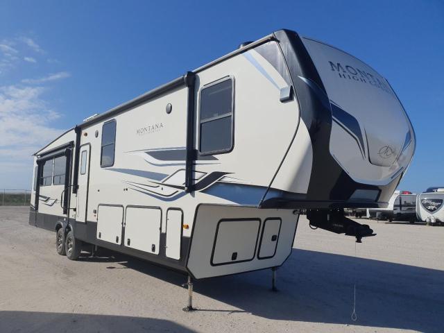 4YDFHMT26PA741018 - 2023 KEYSTONE MONTANA TWO TONE photo 2