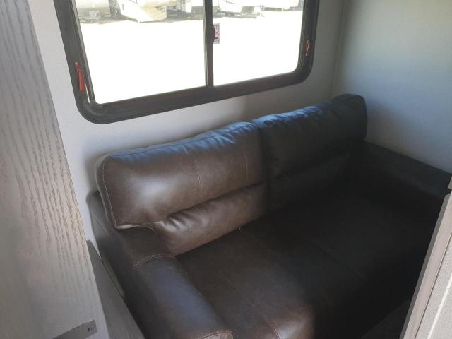 4YDFHMT26PA741018 - 2023 KEYSTONE MONTANA TWO TONE photo 6